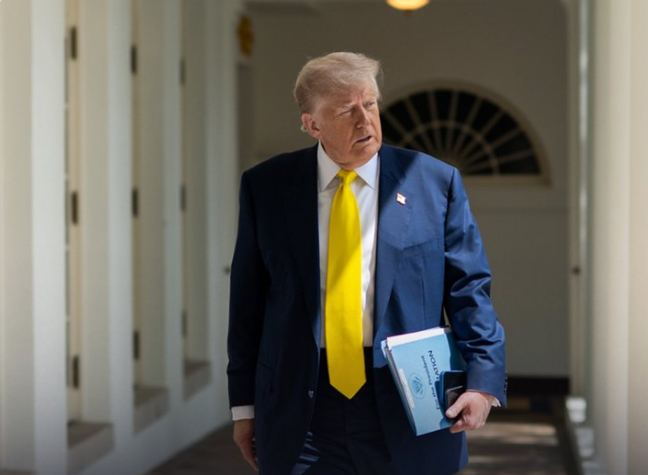 Трамп заявив, що більше не зацікавлений у Нобелівській премії миру